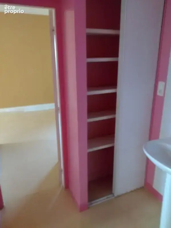 Appartement T2  1  rue Almeras à MILLAU - photo 9