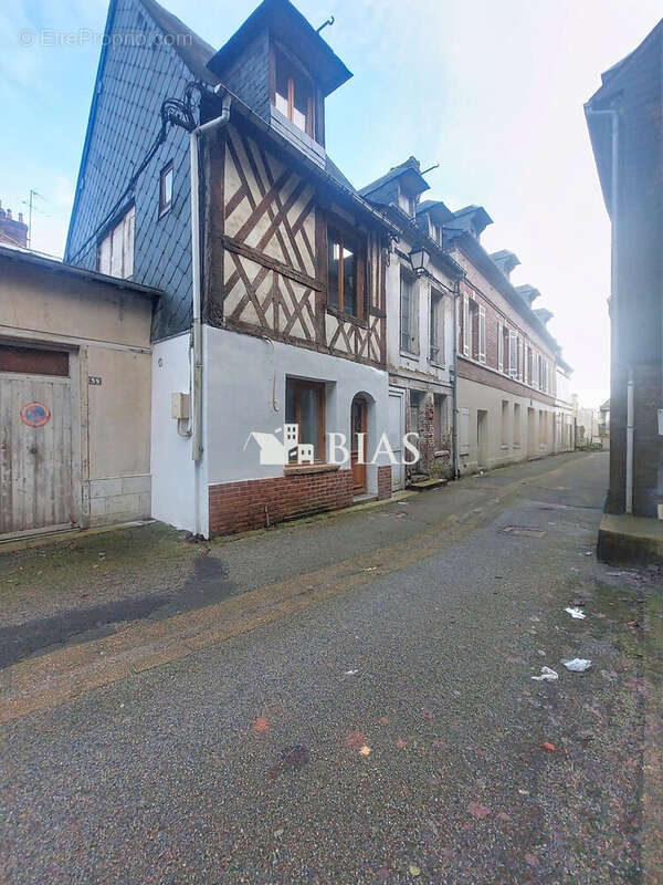 Maison à SAINT-AUBIN-SUR-QUILLEBEUF