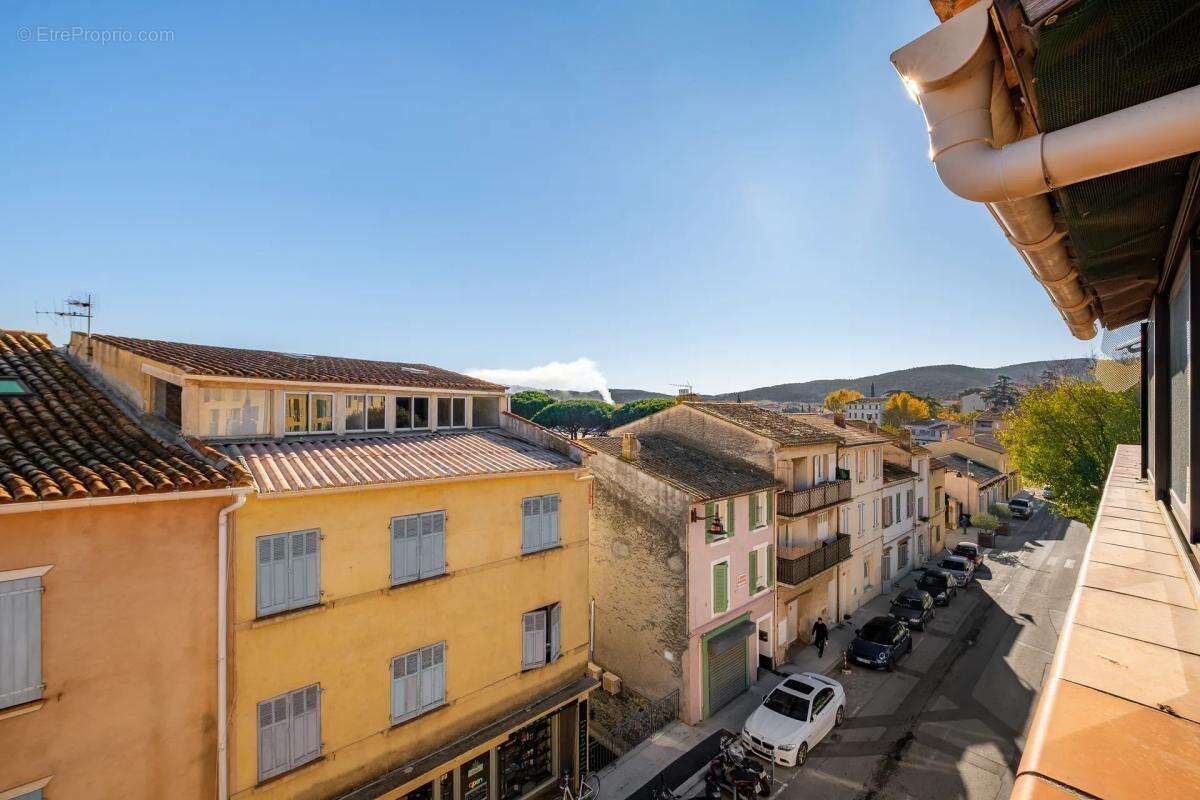 Appartement à COGOLIN