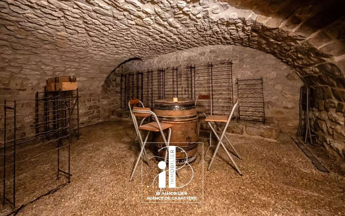 Maison à MORET-SUR-LOING