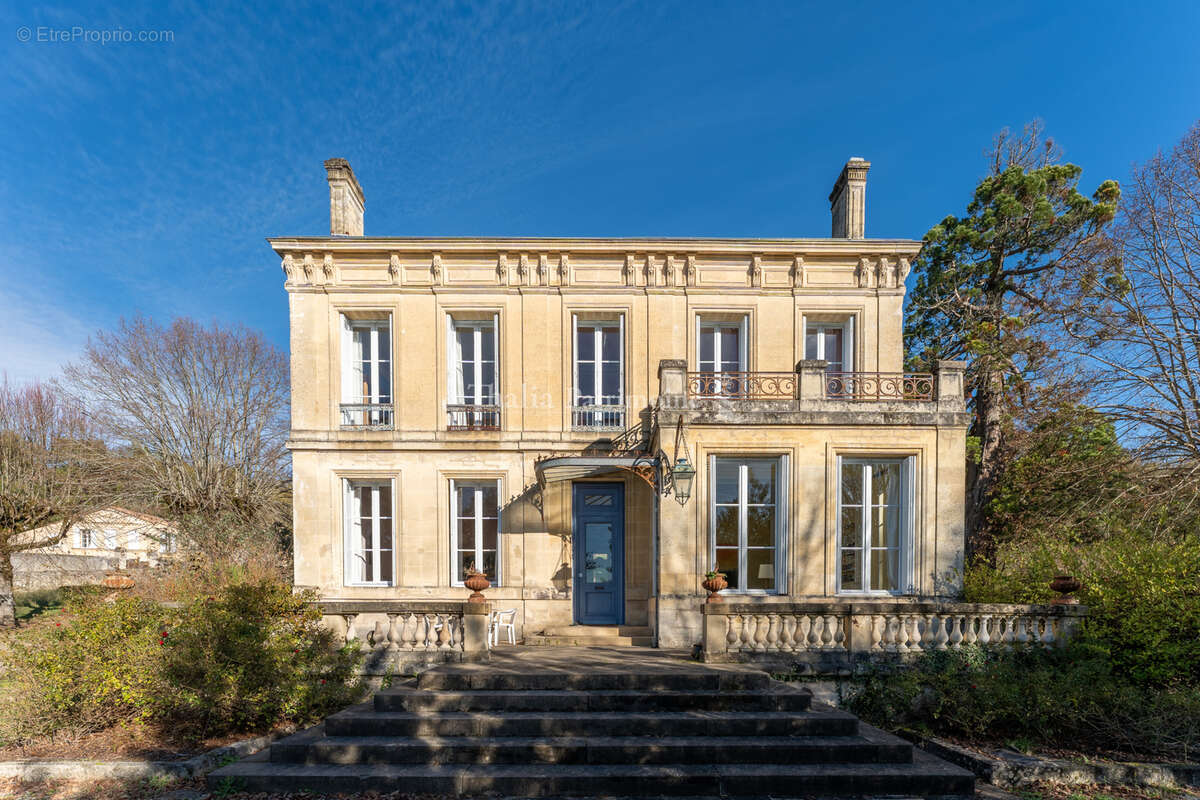 Maison à LESTIAC-SUR-GARONNE