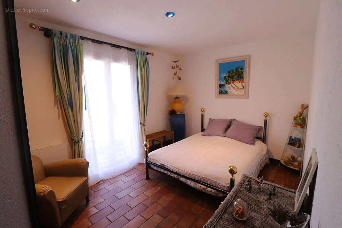 Maison à LE CASTELLET