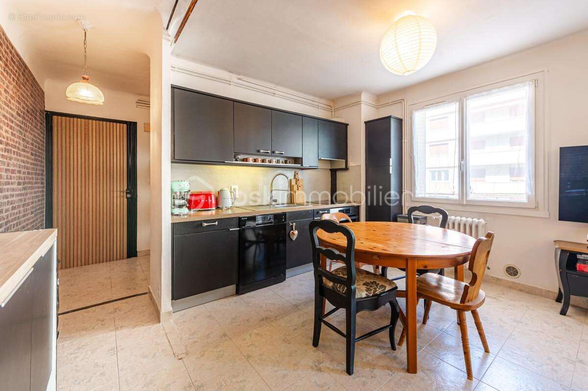 Appartement à AIX-LES-BAINS