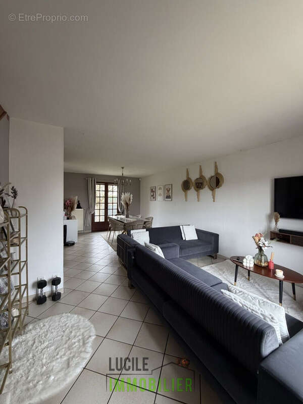 Maison de 160m² 2 - Maison à BREUIL-LE-VERT