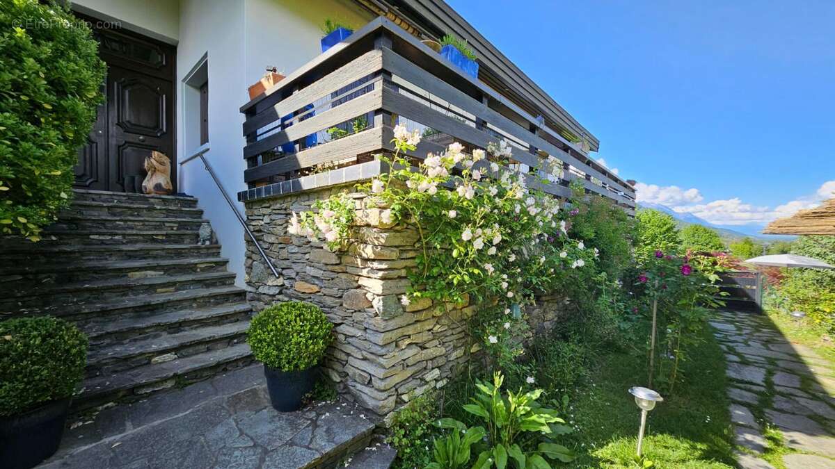 Maison à LA ROCHETTE