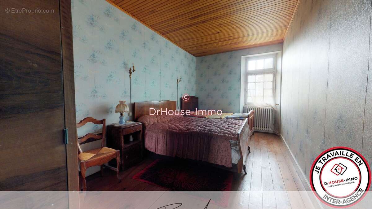 Maison 259 m² à Lugon-Et-L'ile-Du-Carnay  - photo 7