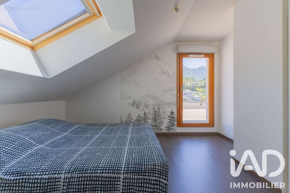Appartement 79 m² à Saint-Jeoire-Prieure  - photo 8