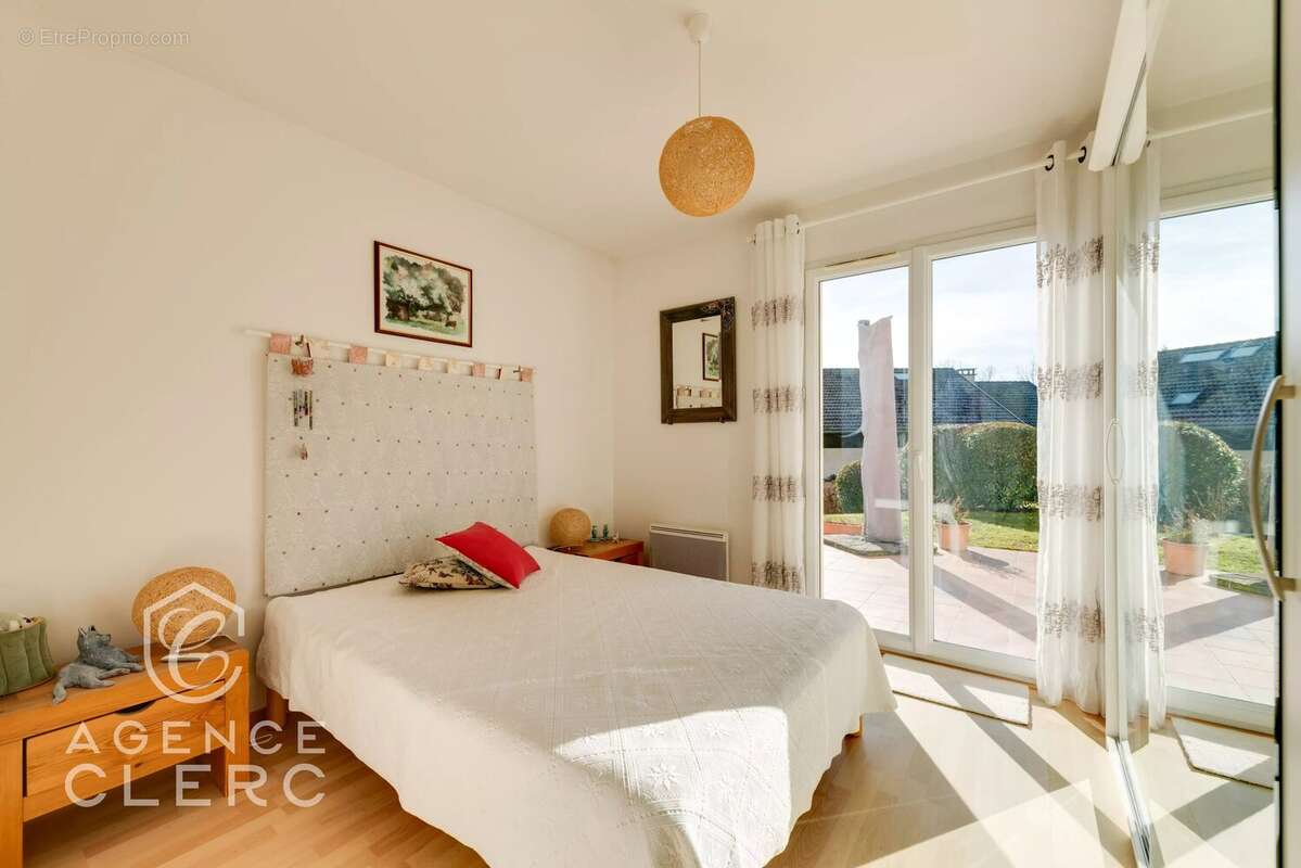 Maison à MENTHON-SAINT-BERNARD