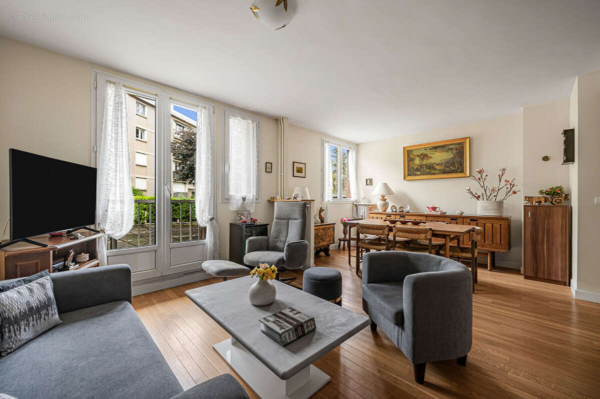 Appartement à CHAVILLE