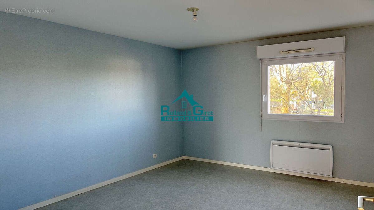 Appartement à SAINT-AUBIN-D'AUBIGNE