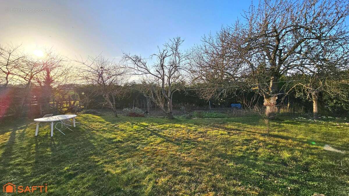 Photo 2 - Maison à TACOIGNIERES