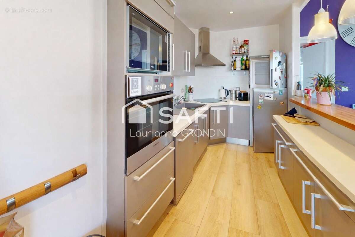 Appartement 87 m² à La Rochelle  - photo 2