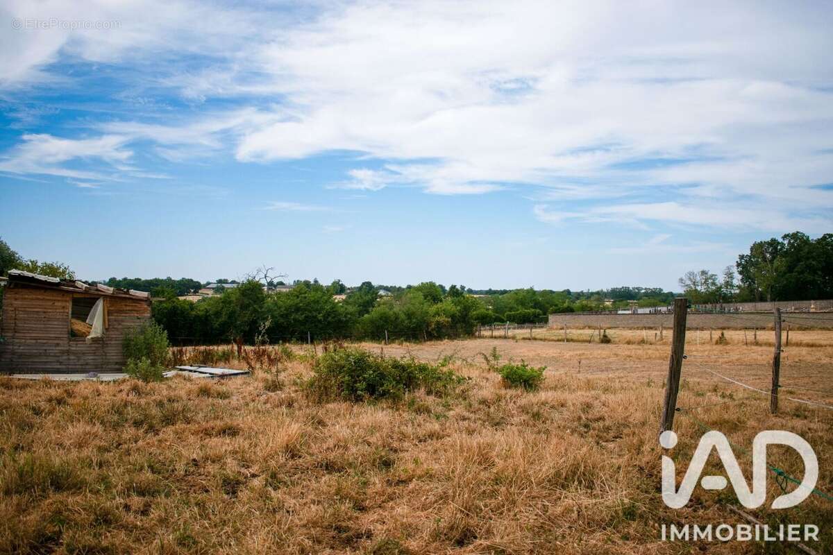 Maison 94 m² à Monetay-Sur-Loire  - photo 2