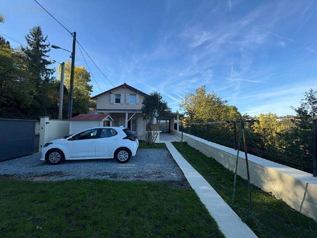 Maison à AIXE-SUR-VIENNE