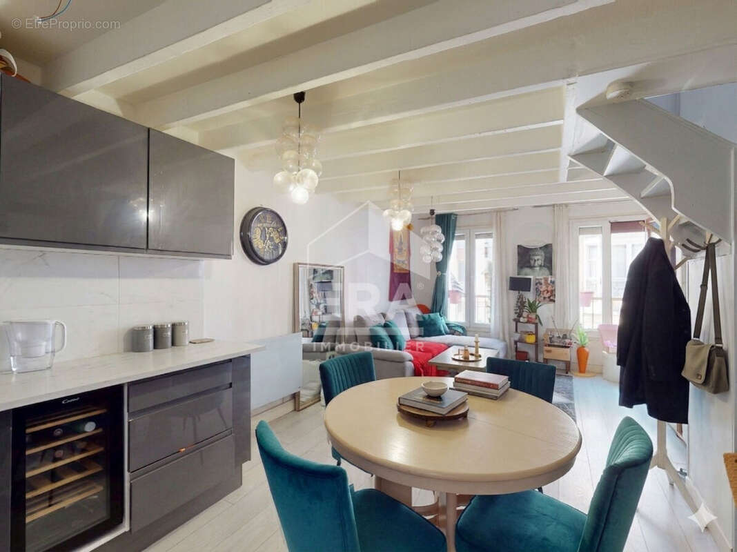 Appartement à PARIS-15E