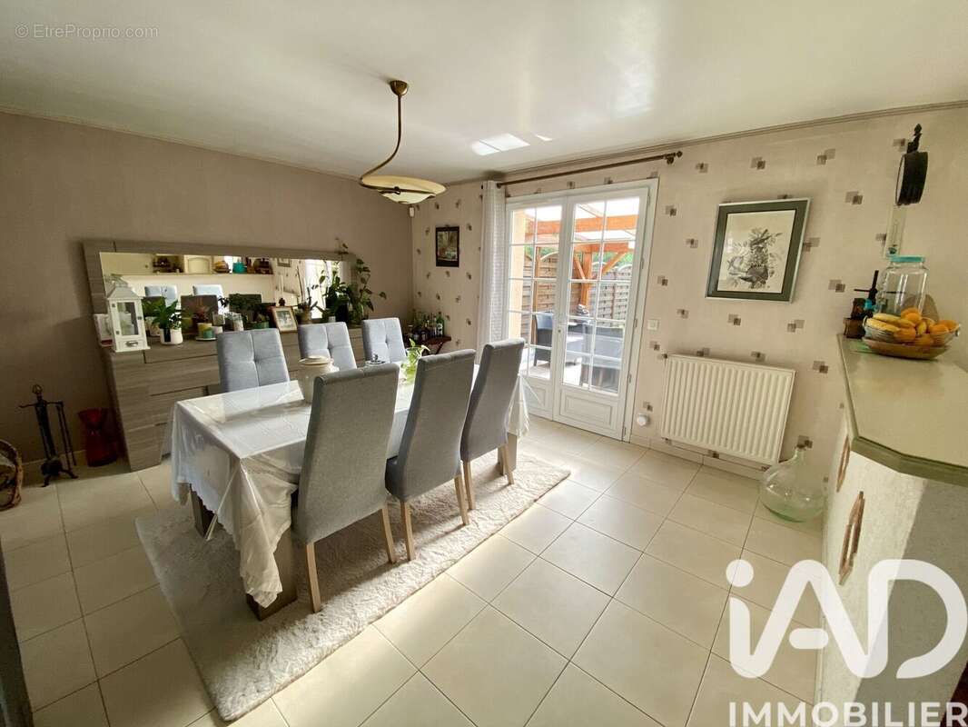 Photo 4 - Maison à NOGENT-SUR-VERNISSON
