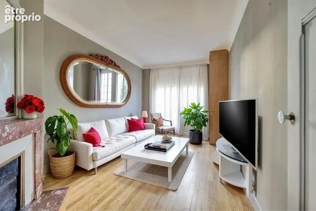 Autour du PARC dans immeuble 1930 en briques Beau 2 pièces rénovés - photo 2