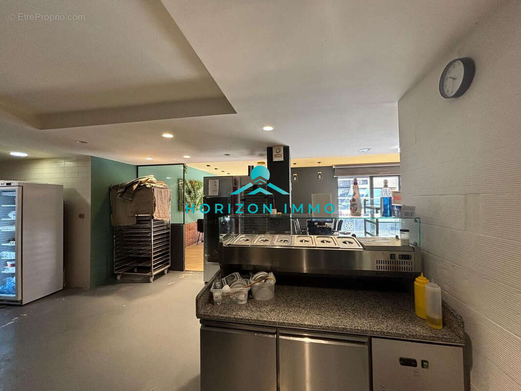 170 m² à Saint-Laurent-Du-Var  - photo 9