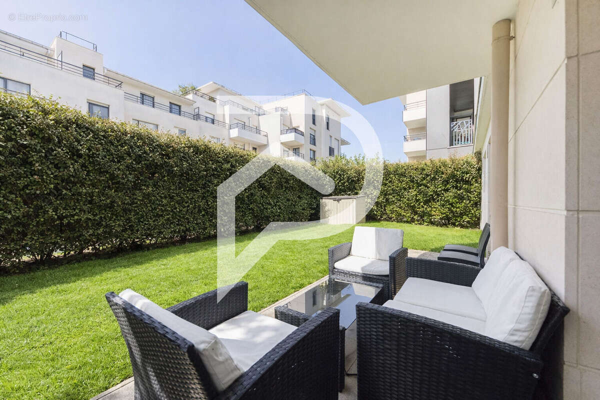 Appartement à COLOMBES