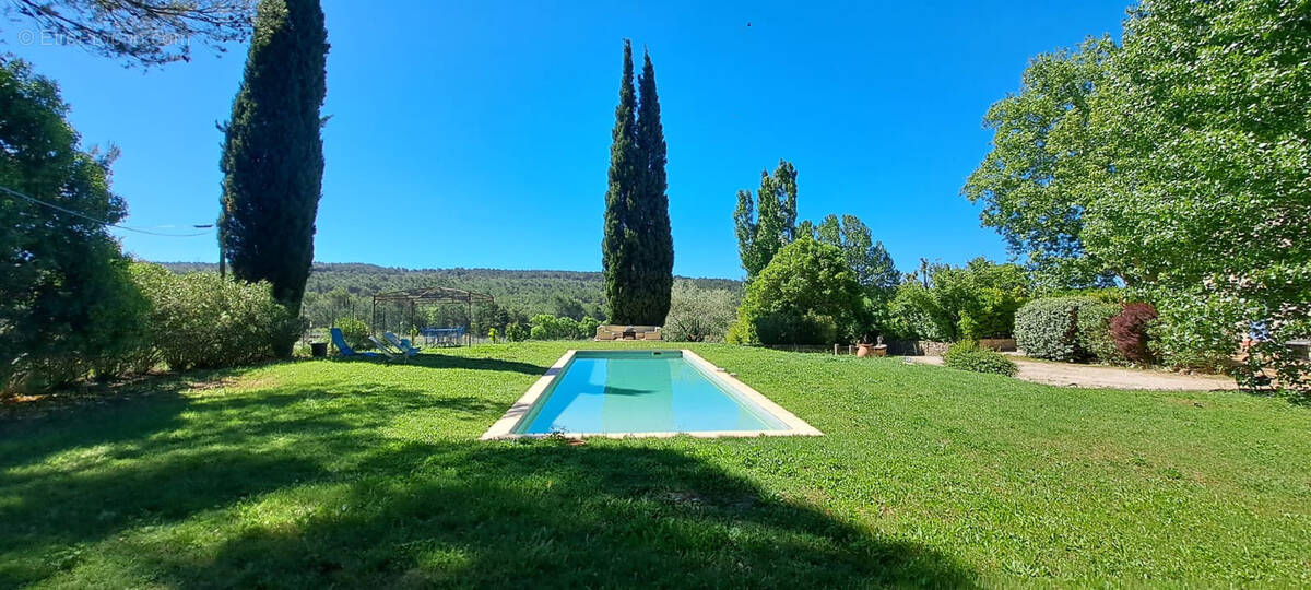 Appartement à LE THOLONET