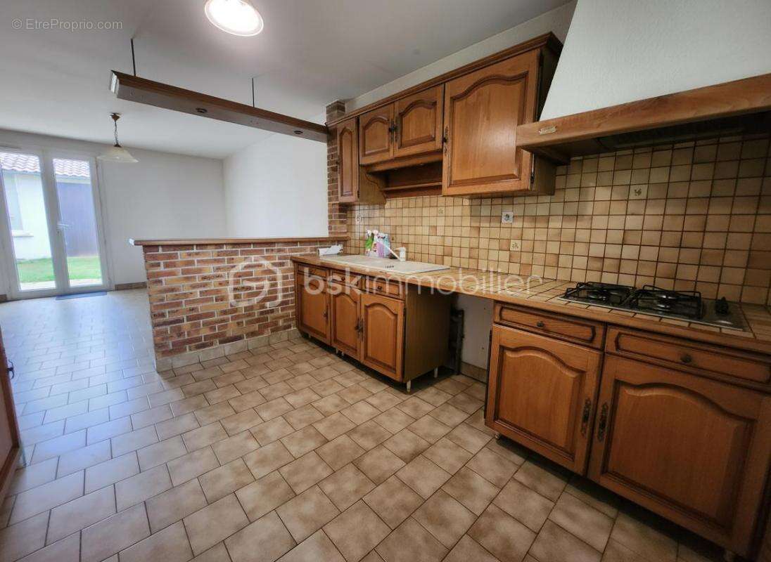 Maison à VOUNEUIL-SOUS-BIARD