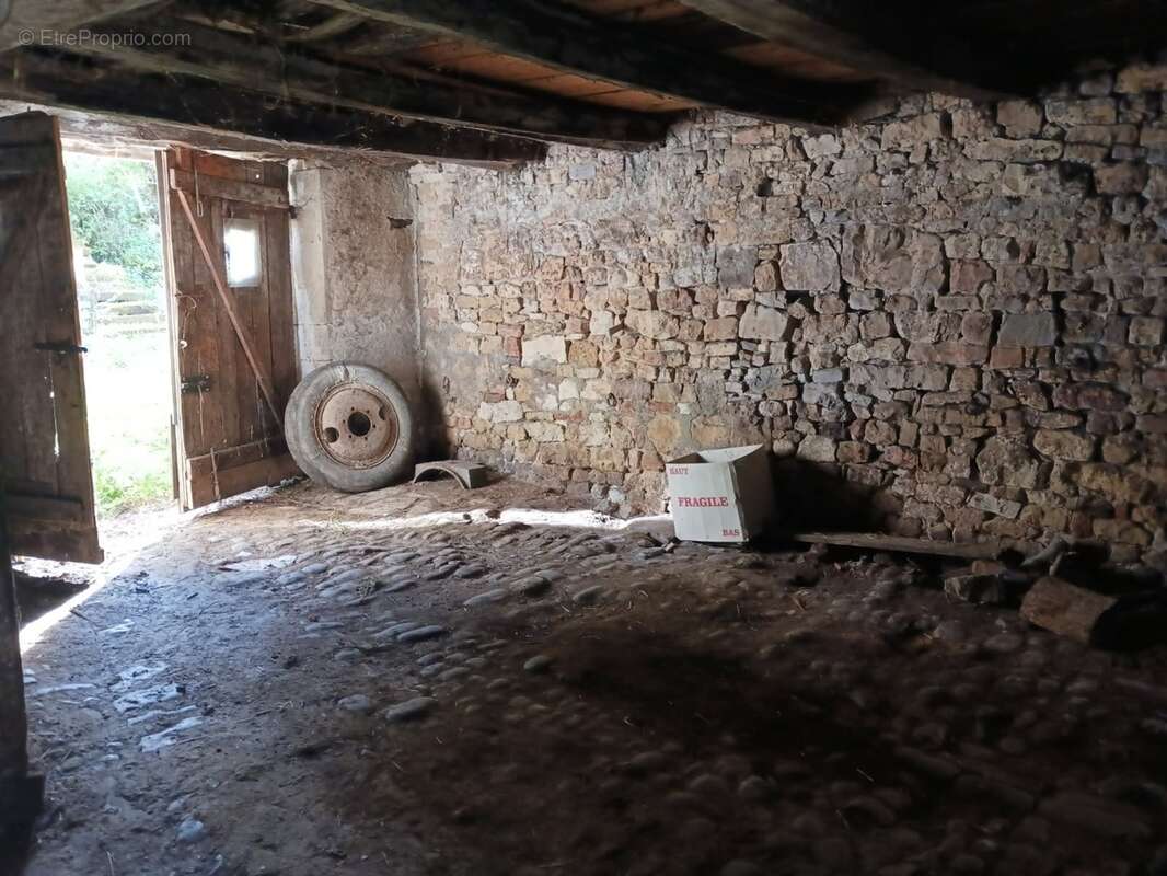FERME à rénover / GRANGE secteur LAMARCHE (88) avec terrain - Idéal ARTISAN - photo 3