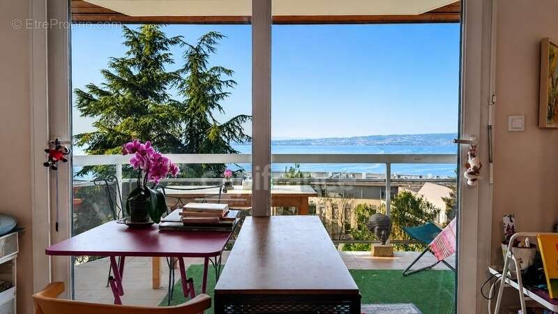 Appartement T2 vue Léman avec balcon - Evian(74) - photo 2