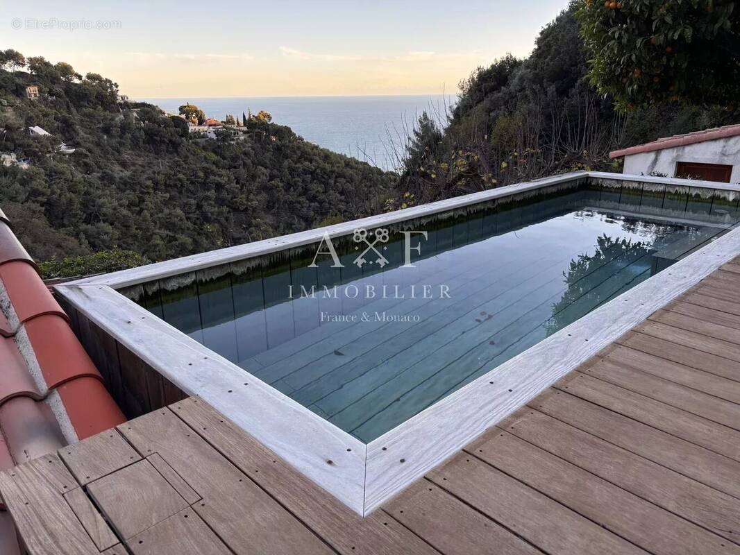 Maison à ROQUEBRUNE-CAP-MARTIN