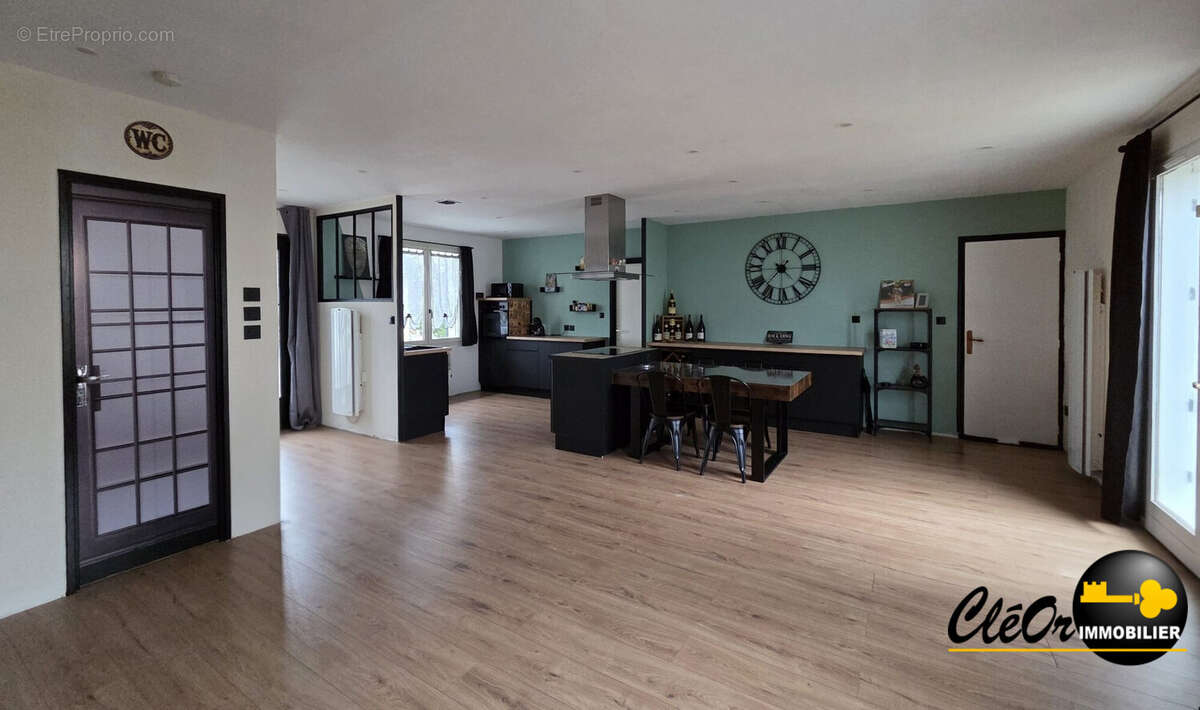 Maison à SAINT-SYMPHORIEN-SUR-SAONE