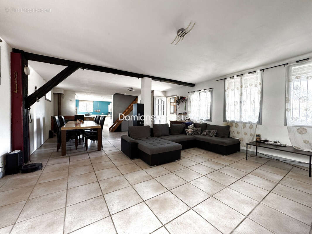 Maison 207 m² à Espira-De-L'agly  - photo 2