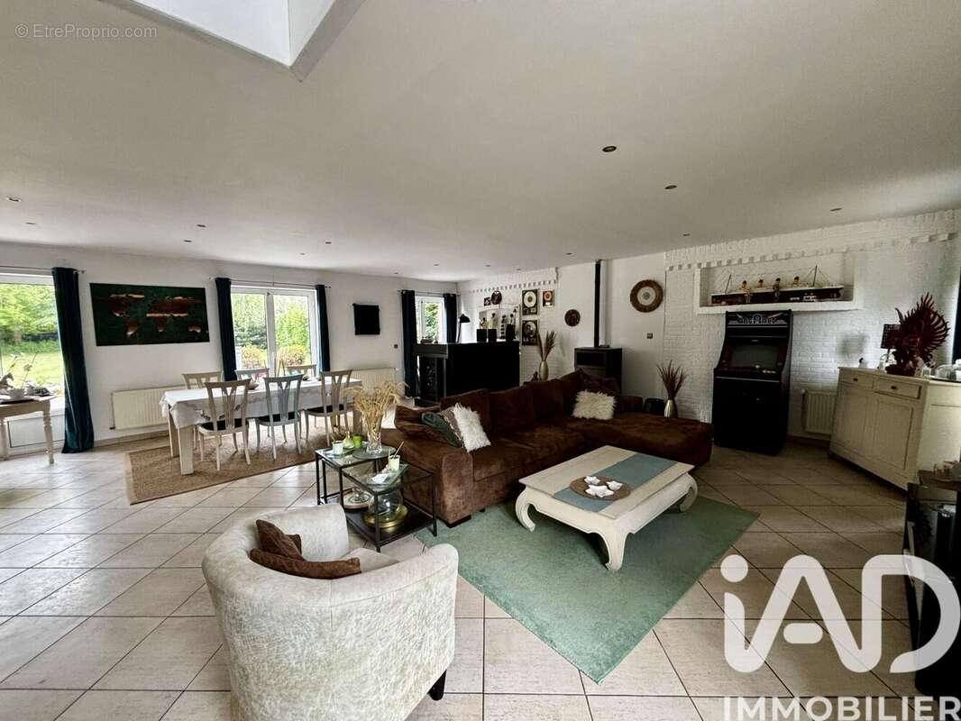 Maison 216 m² à Houtkerque  - photo 7