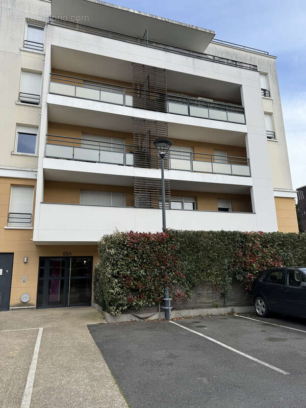 Appartement à DAMMARIE-LES-LYS
