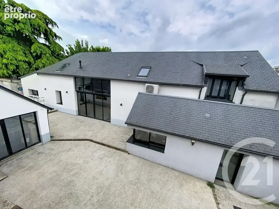 Maison 8 pièces 198 m² à vendre à Chartres (28000) - photo 2