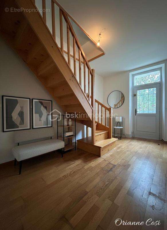 Maison à LA MOTTE-D'AVEILLANS