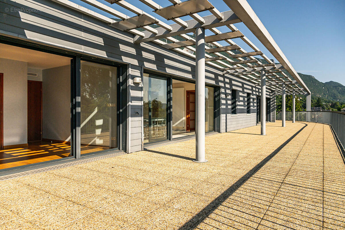 Appartement à LE BOURGET-DU-LAC