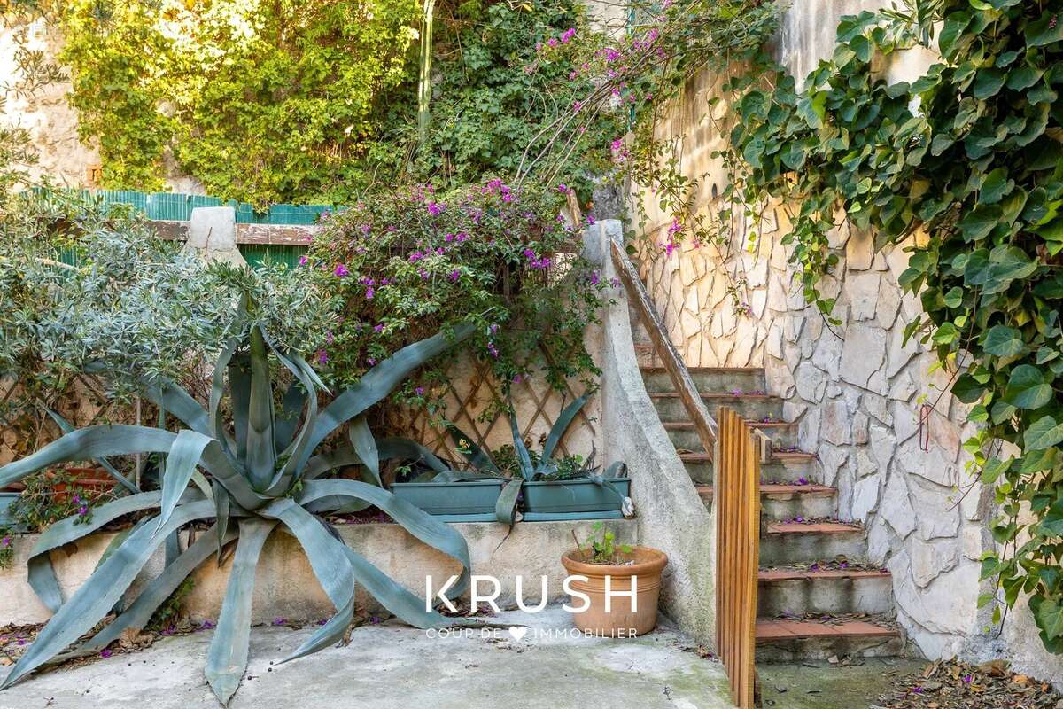 Appartement à MARSEILLE-7E