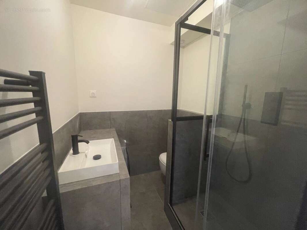 Appartement à PARIS-19E