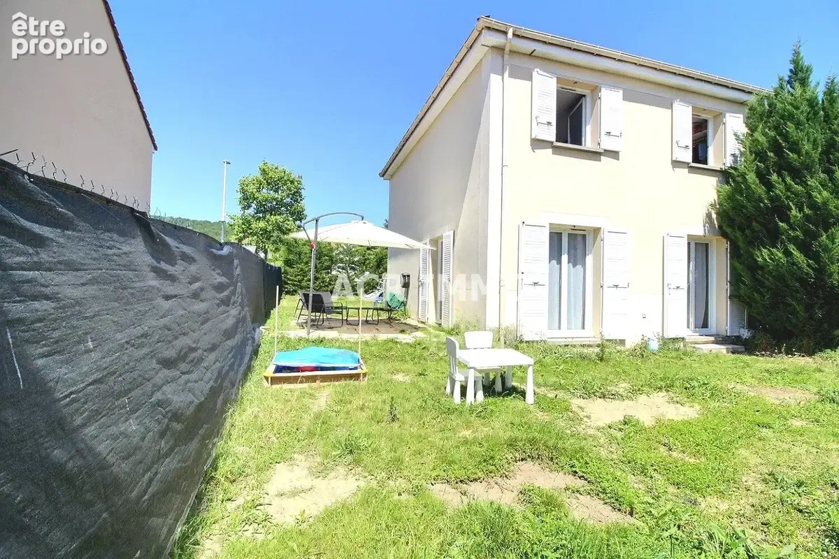 Maison 93 m² à Chanteloup-Les-Vignes  - photo 4