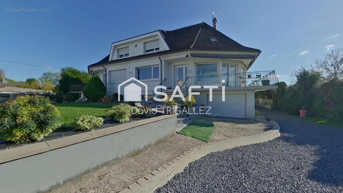 Photo 2 - Maison à ETAIN