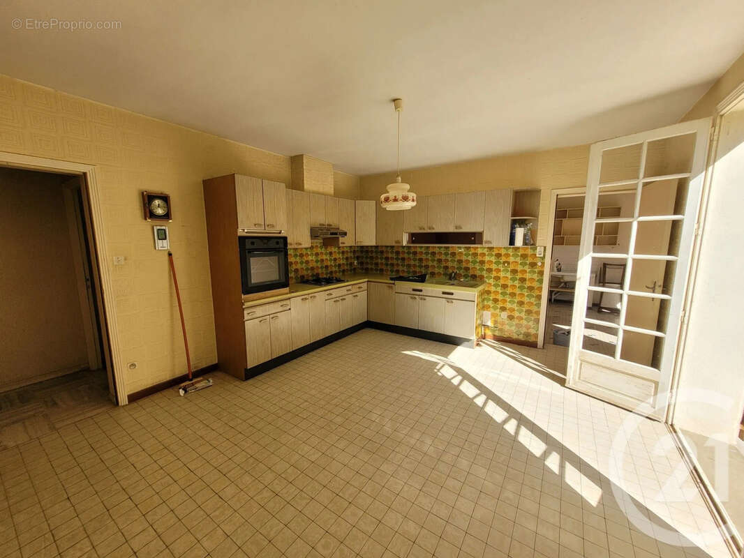 Maison à MONTANS