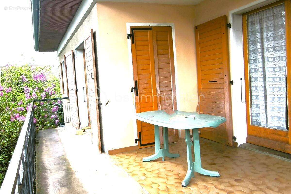 Maison de 220m2 et 880m2 de terrain - photo 4