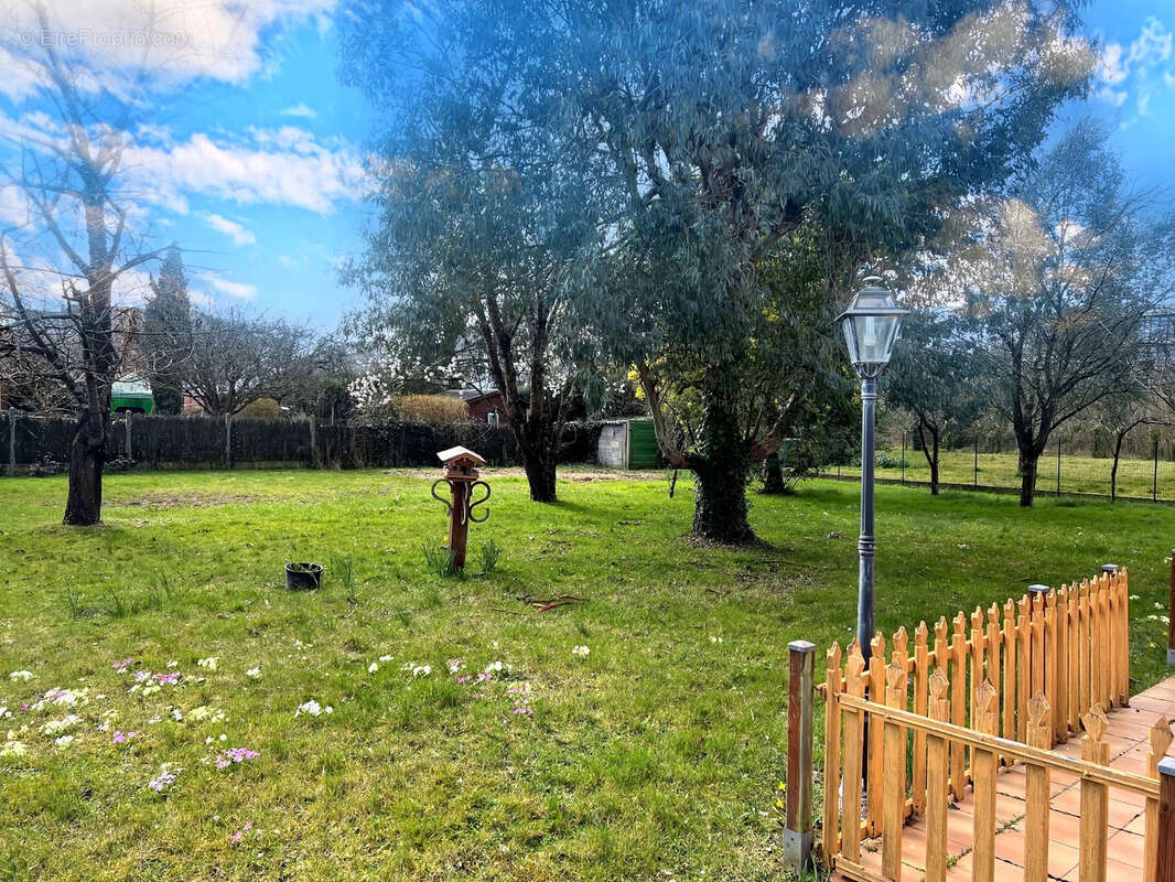 Maison à SAINT-CYR-SUR-LOIRE