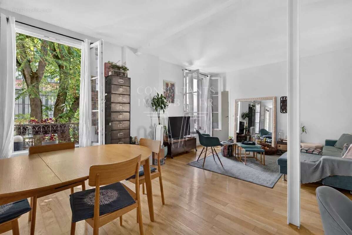 Appartement à PARIS-6E