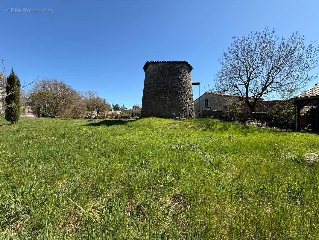 Appartement à LE CAYLAR