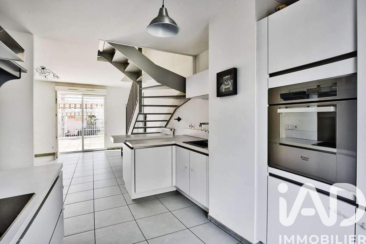 Photo 9 - Appartement à VILLEURBANNE
