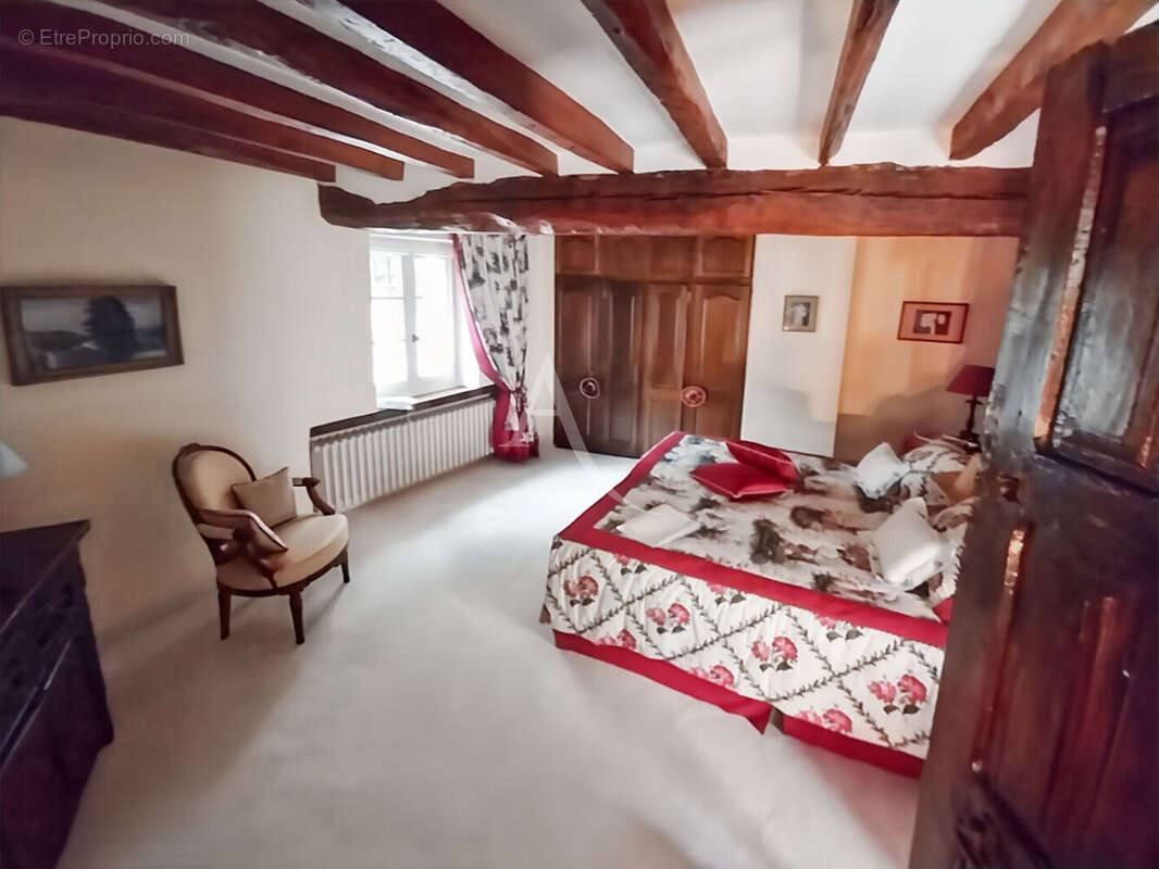 Maison à MEZY-SUR-SEINE