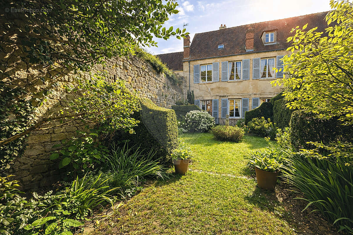 Maison à SENLIS