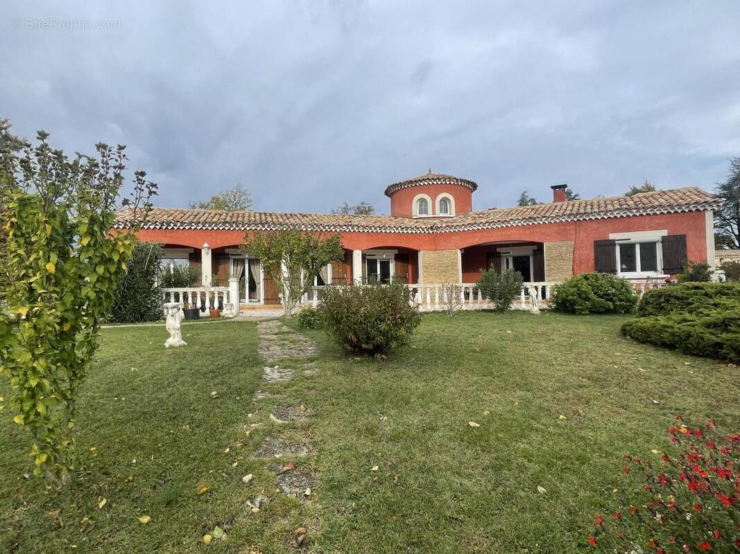 Maison à LIVRON-SUR-DROME