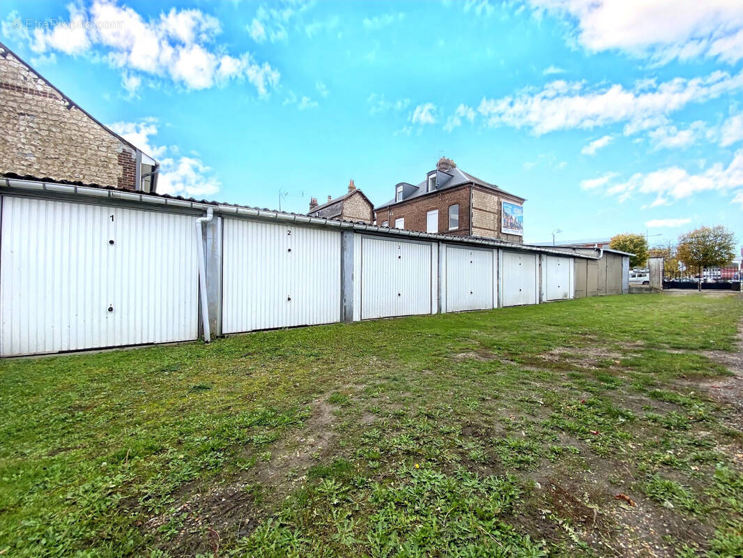 Parking à SAINT-AUBIN-LES-ELBEUF