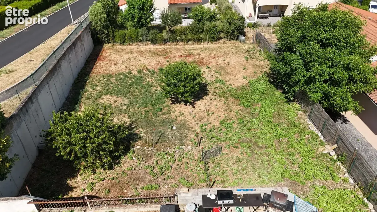 Maison familiale avec grange de 130 m², dépendances et terrain de 1 282 m² - photo 10